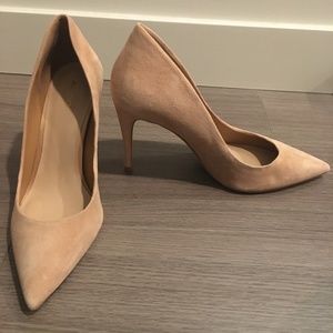 Aldo Suede Pump (Nude, 9) - worn once, like new